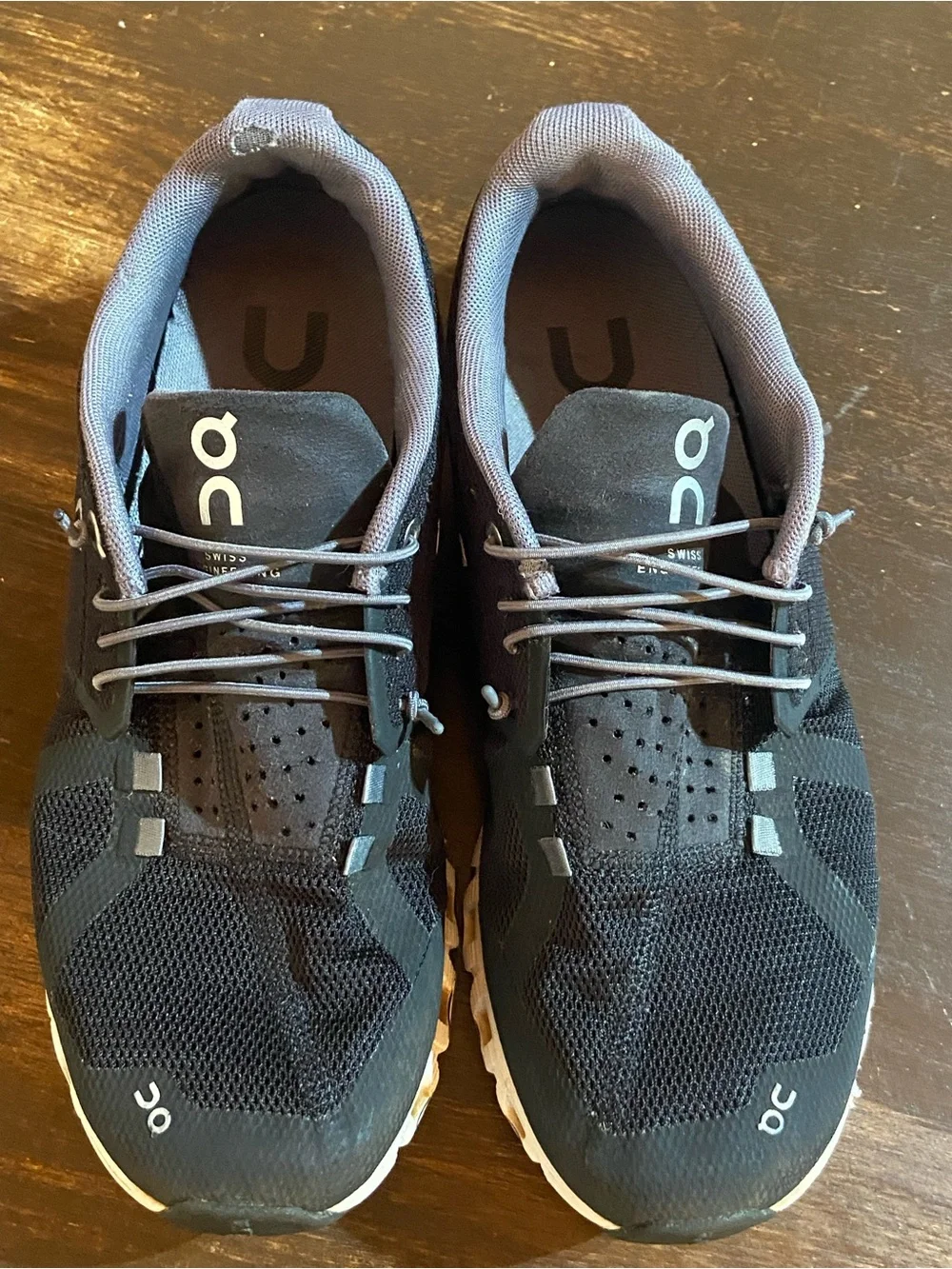 On Running Black and White Women's Athletic Shoes